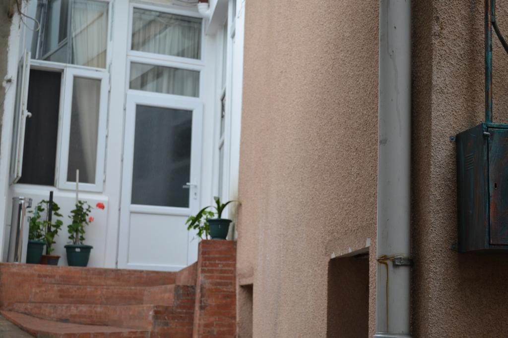 Your House In Tbilisi Bagian luar foto