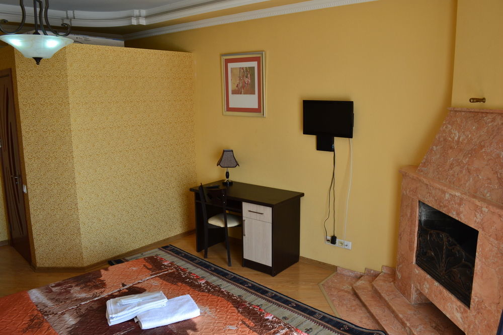 Your House In Tbilisi Bagian luar foto